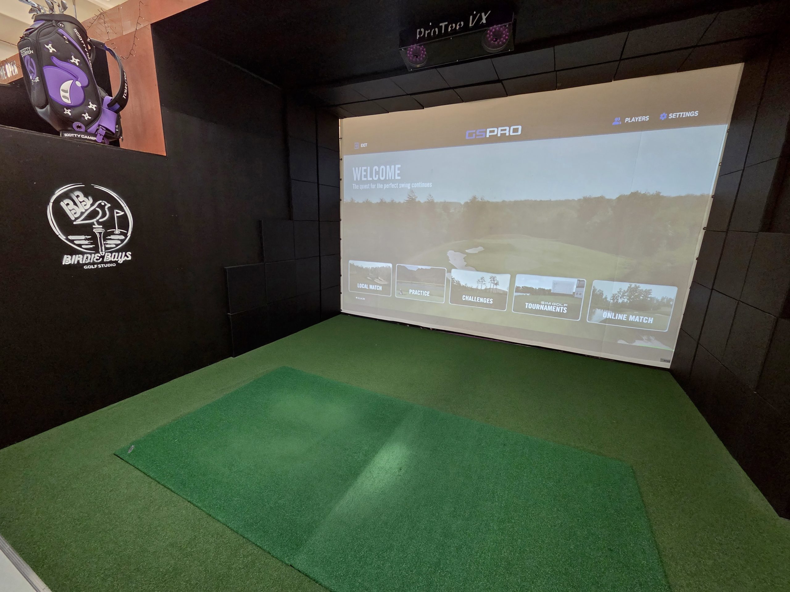 Birdie Bays premium facilities and atmosphere
